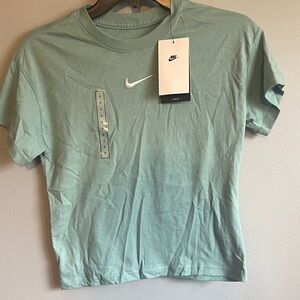 Nike Mint Green Short Sleeve Crew T-Shirt with Swoosh